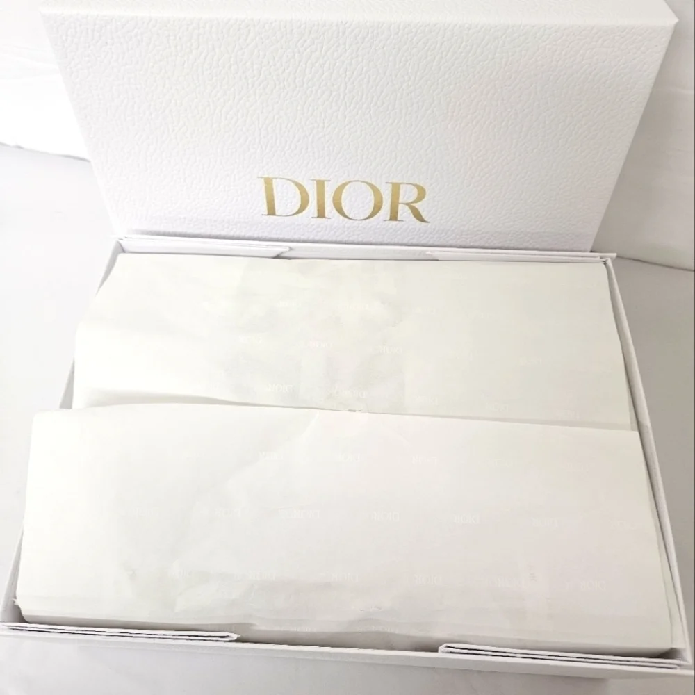 Dior White Gift Box and Tissue Paper Set with Gold Logo NWOT